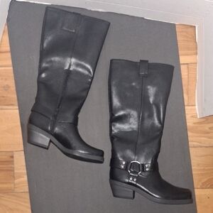 Universal Thread Black Heeled Boots